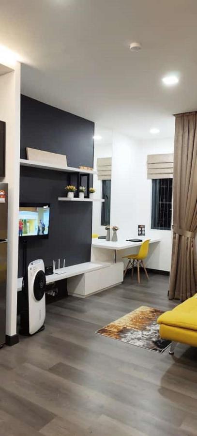 Sari Vista With Wi-fi And Netflix Apartment