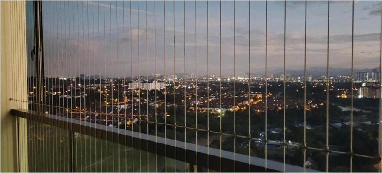 Sari Vista With Wi-fi And Netflix Apartment