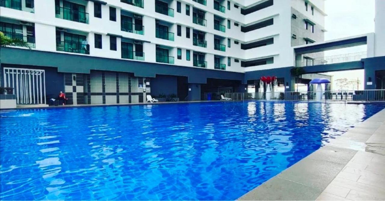 Apartment Sari Vista With Wi-fi And Netflix Bangi