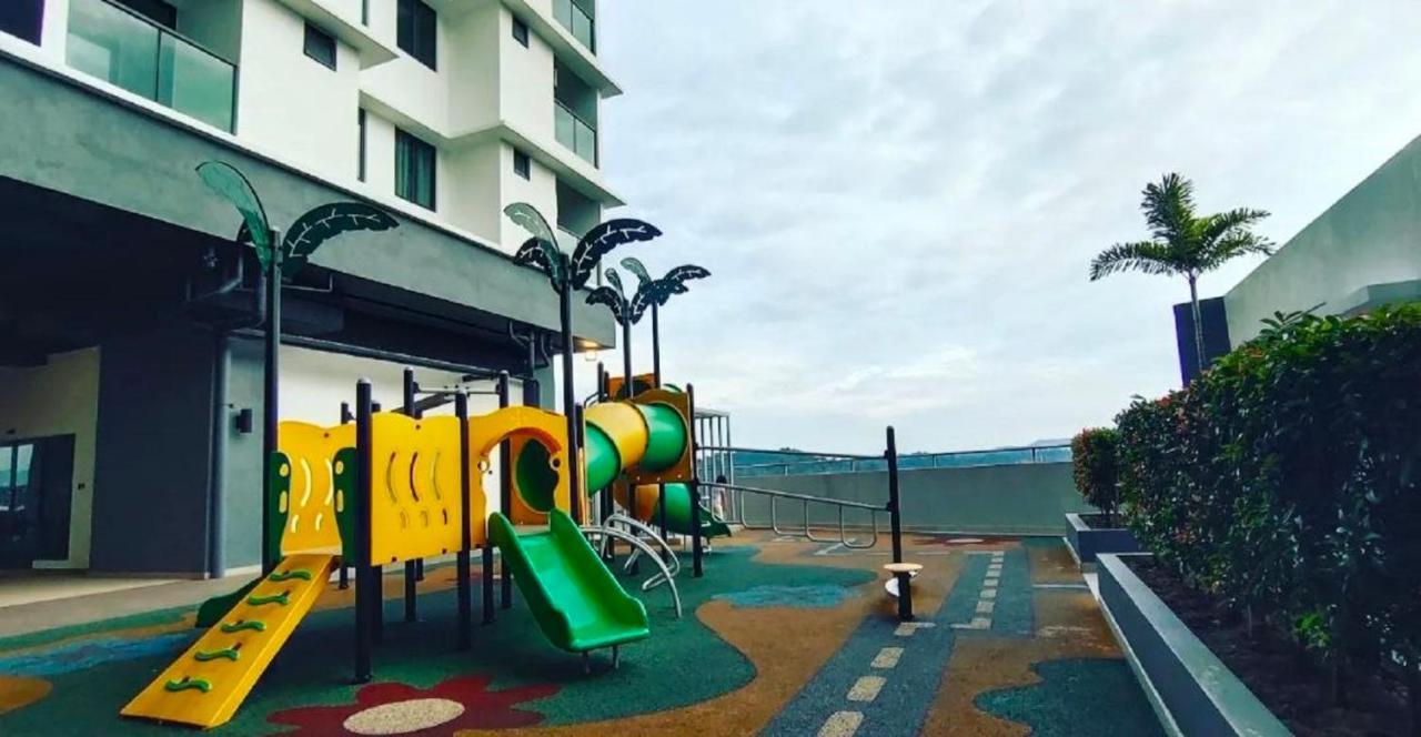 Sari Vista With Wi-fi And Netflix Apartment Bangi