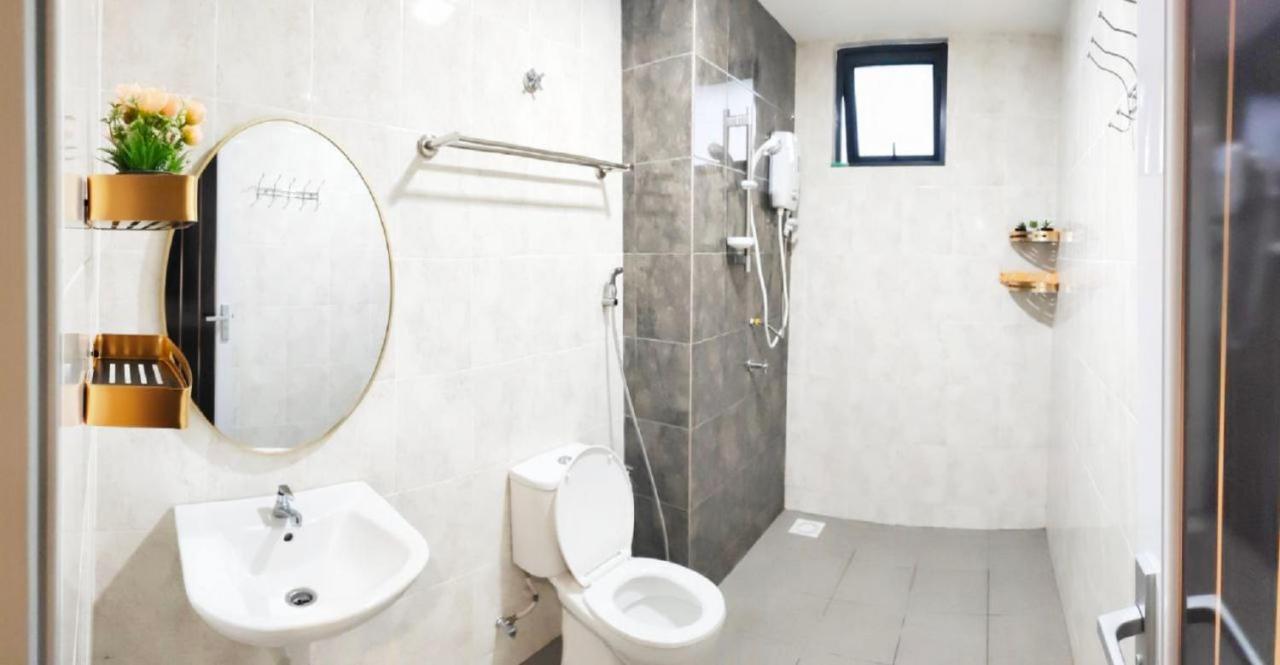 Sari Vista With Wi-fi And Netflix * Bangi